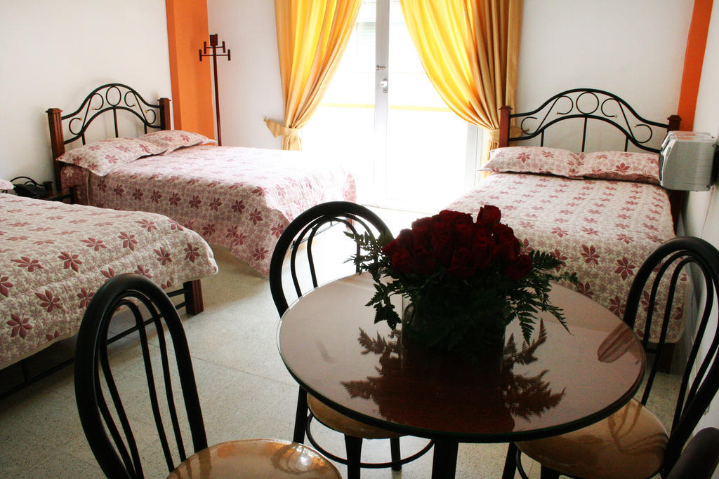 Hotel Normandia Medellín Szoba fotó